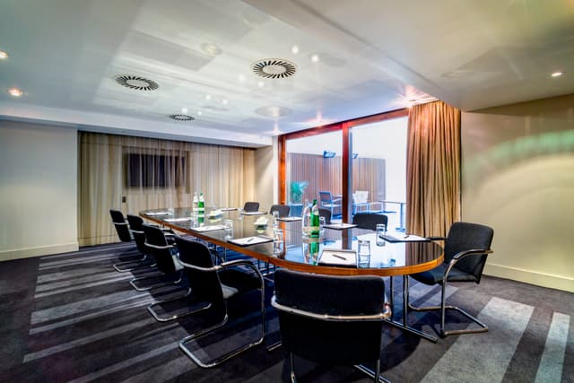 Apex City of London Hotel