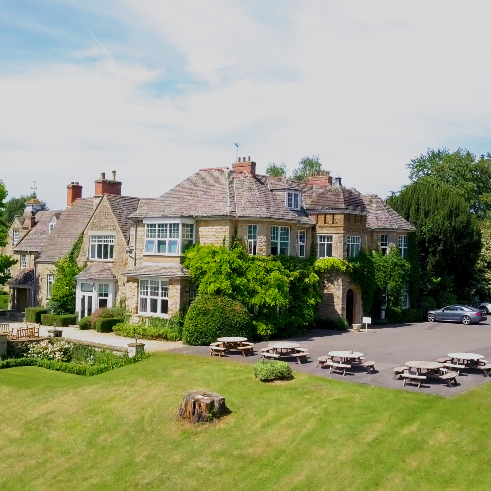 Richard Hawkins at Middle Aston House, a charming venue for corporate retreats and events. - Banner