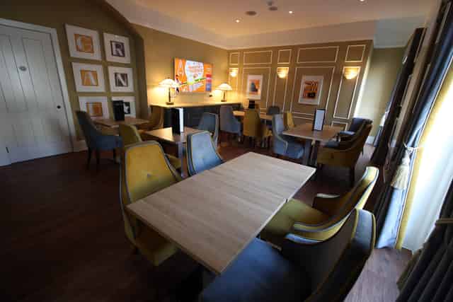 Spotlight Lounge