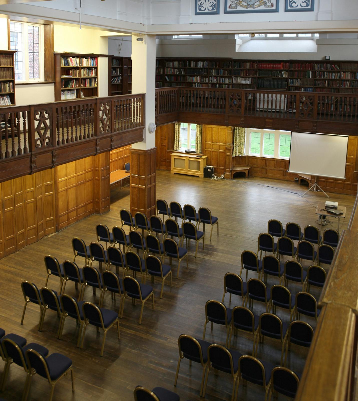 Old Library in Charlton House, elegant venue for meetings and presentations.