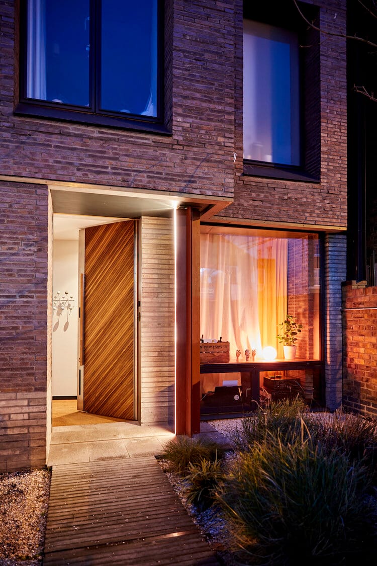 Modern entrance at THE MAKERS HOUSE, ideal for events and gatherings.