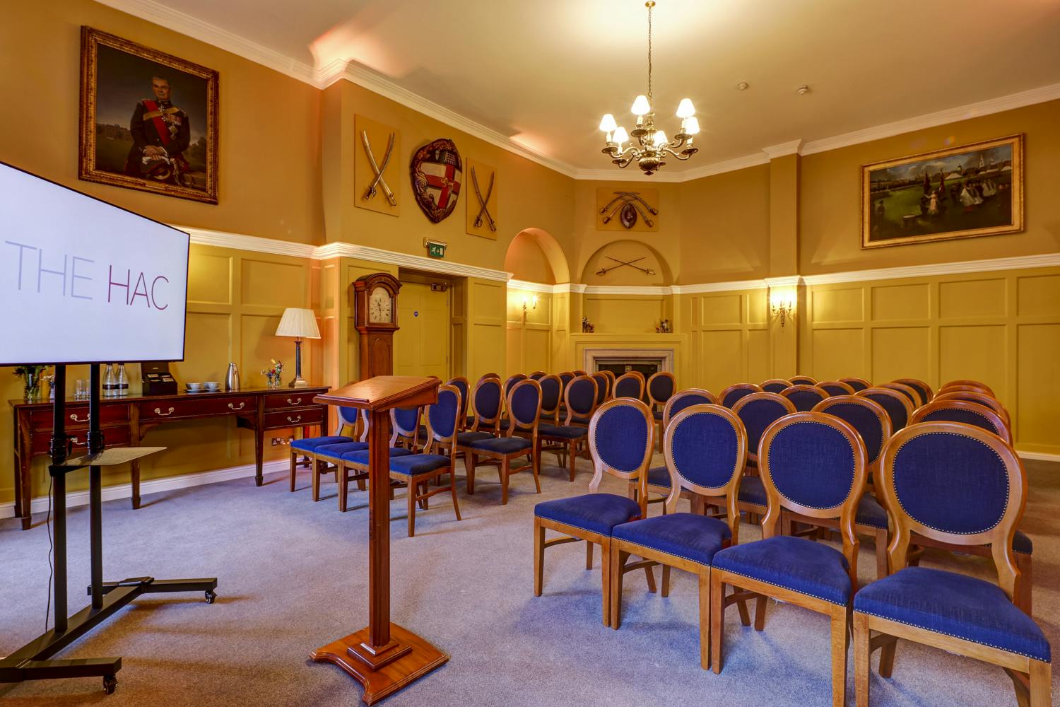 The HAC (Honourable Artillery Company)