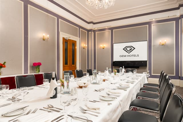 Gem Strathmore Hotel