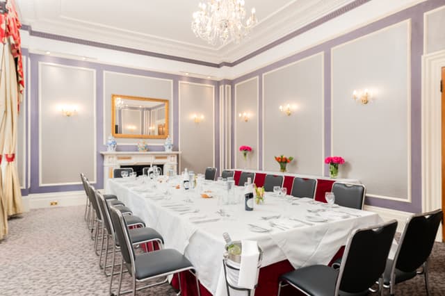 Gem Strathmore Hotel