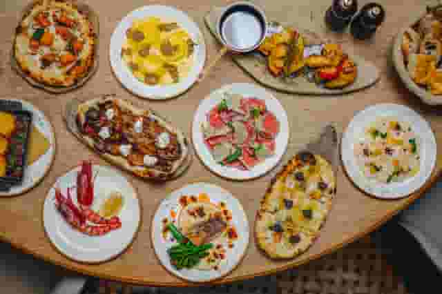 TOZI Restaurant & Bar