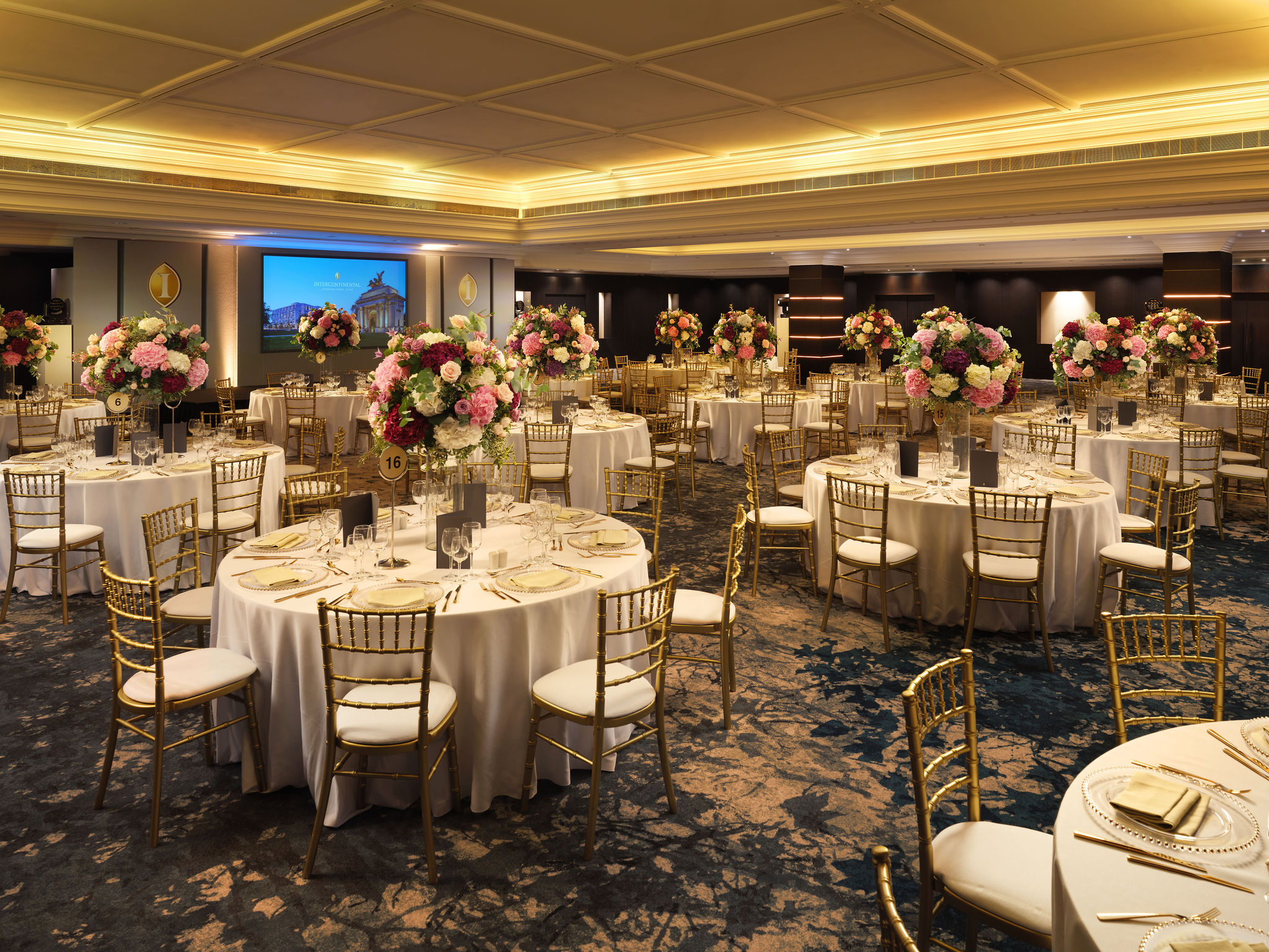 Elegant London ballroom event, banquet, reception - Banner