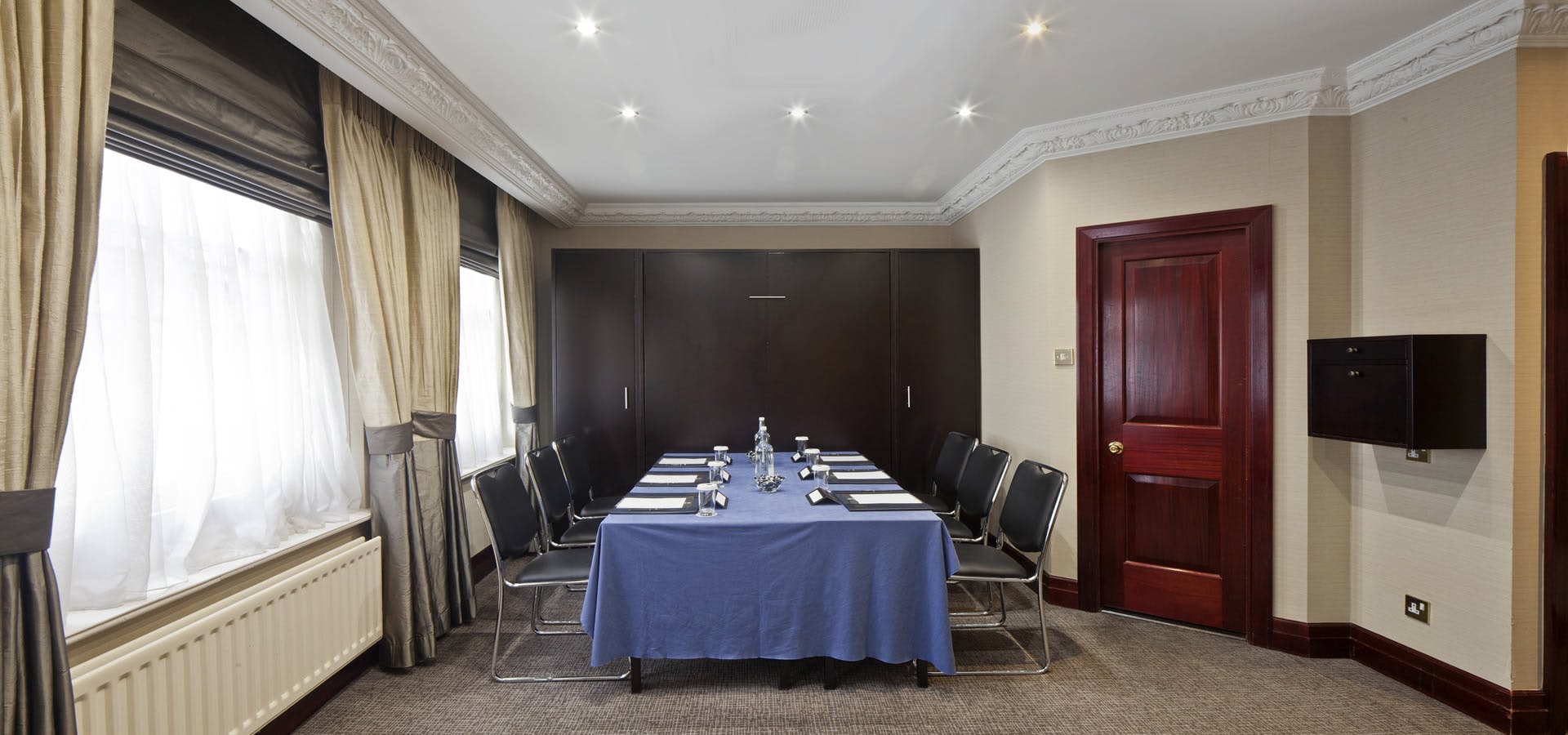 Syndicate Room at Fitzrovia Hotel, ideal for professional meetings and workshops.