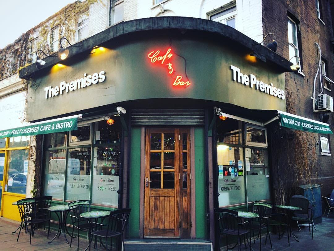 Charming café with outdoor seating, perfect for networking events and casual meetings.