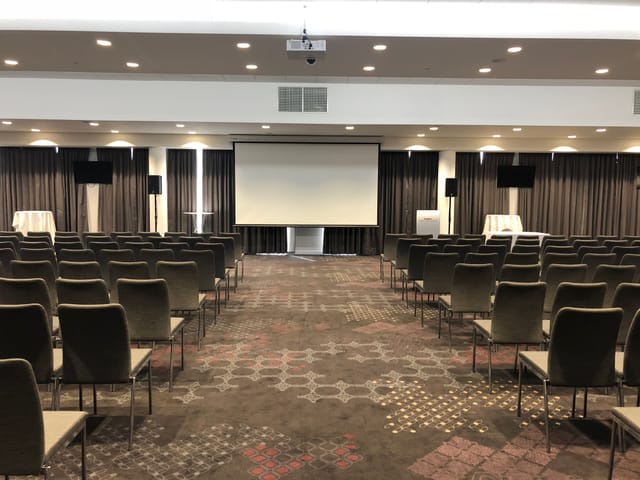 Lansdown Suite 