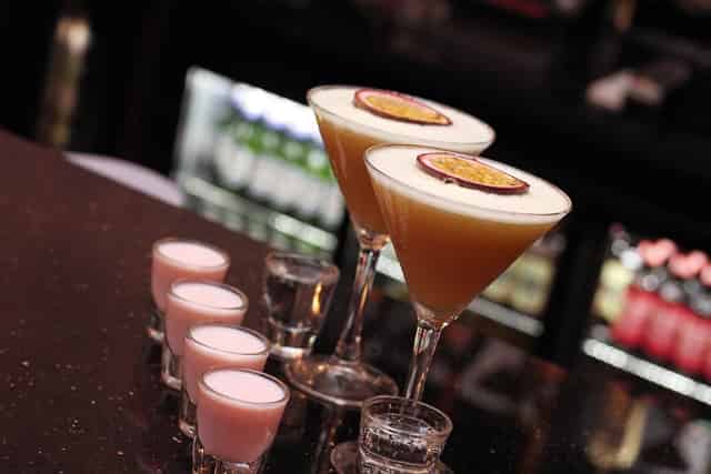 Parlay E18 Bar & Grill