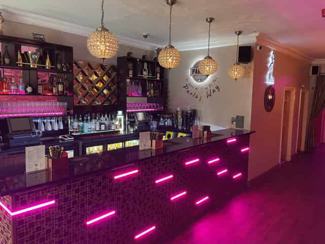 Parlay E18 Bar & Grill