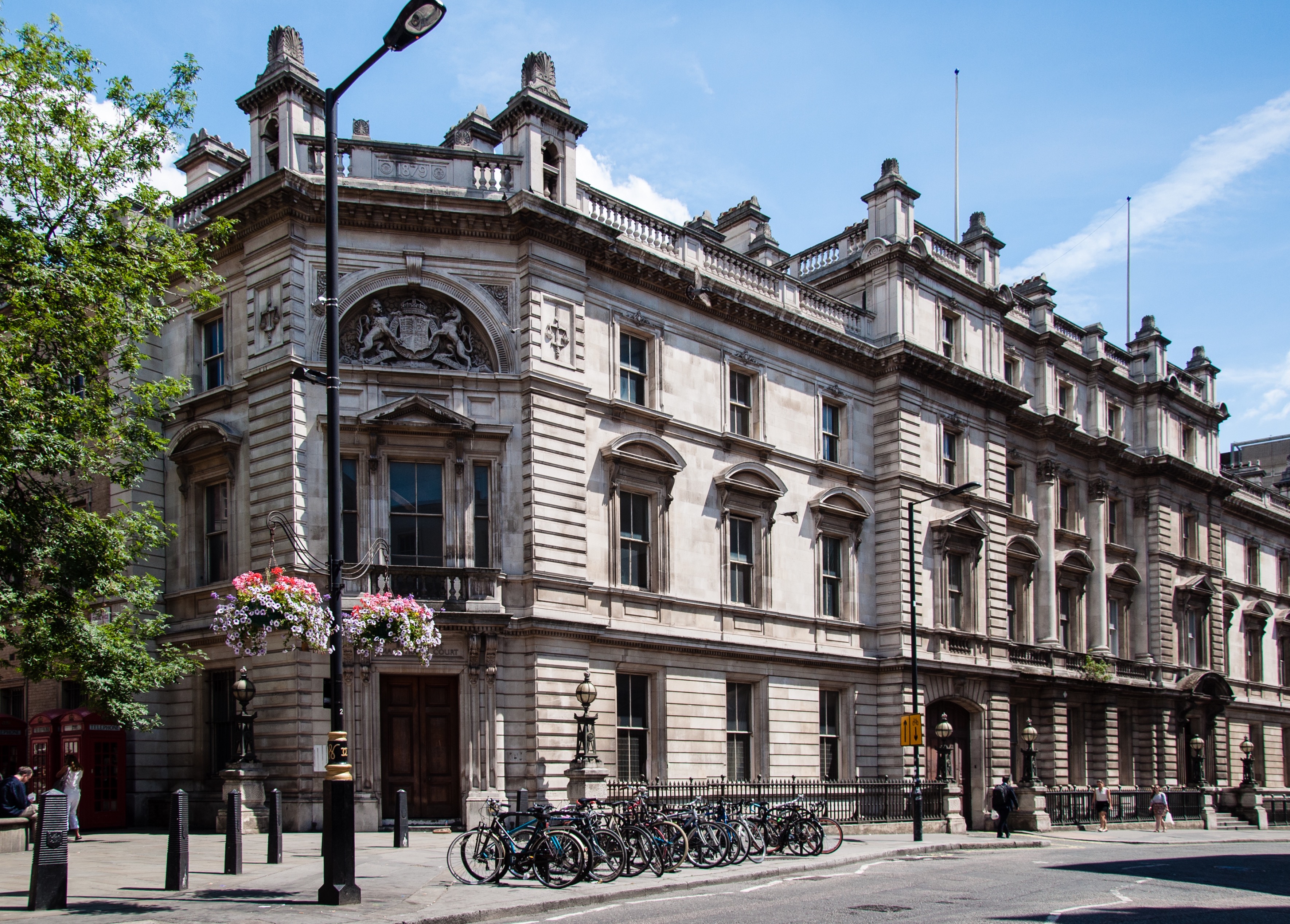Magistrates' Court in The NoMad London: elegant venue for upscale corporate events. - Banner