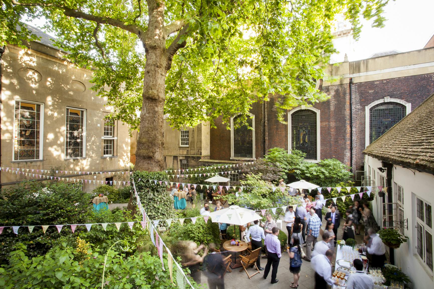 Stationers' Hall and Garden - image