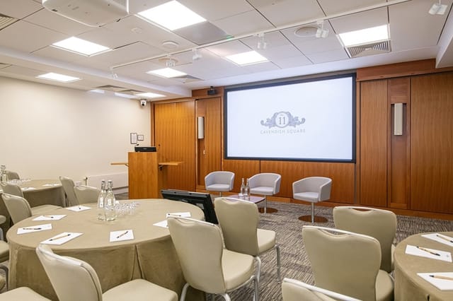 Maynard Theatre meeting room, round tables, executive meeting, workshop space