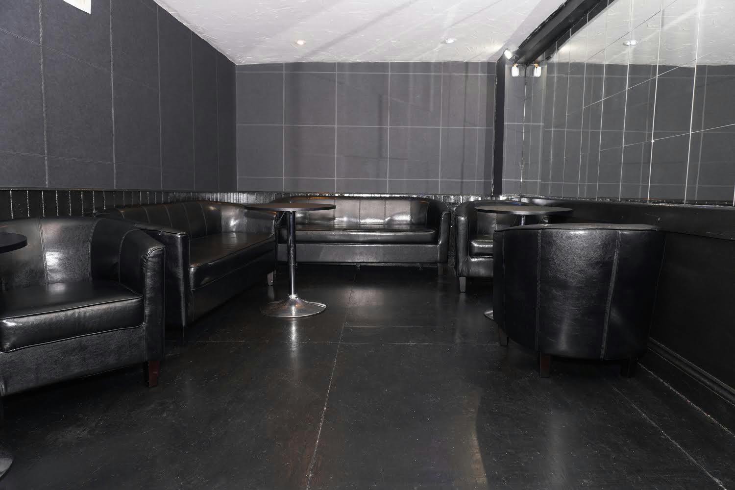 Modern lounge venue in West Hampstead for networking and intimate gatherings.