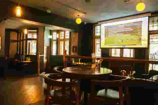 Newhall Street Tavern