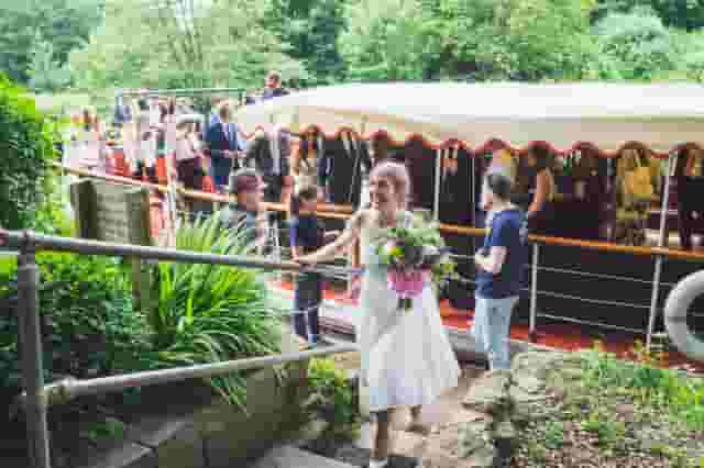 Beeses Riverside Bar