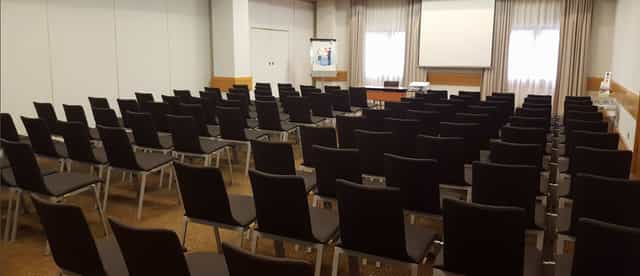 Victoria Suite meeting room at Novotel Bristol, bright setup for presentations and workshops.