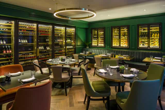 11 Cadogan Gardens - image 3