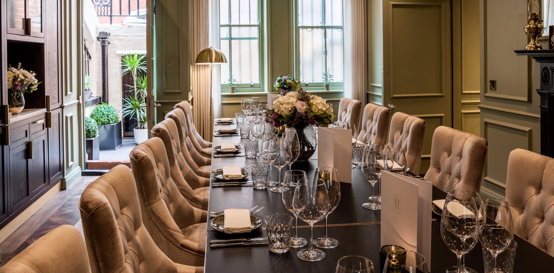11 Cadogan Gardens - The Curio Lounge image 1