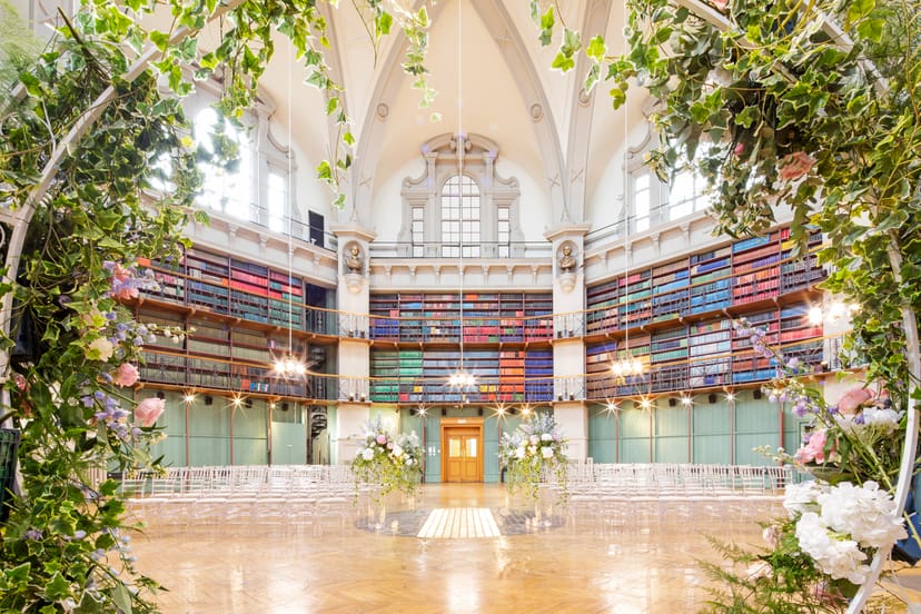 Elegant Octagon venue with tall ceilings, perfect for weddings and corporate events.
