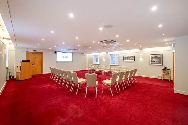 Maxwell Room
