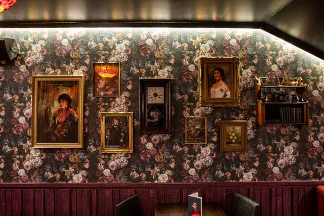 Polly's Parlour