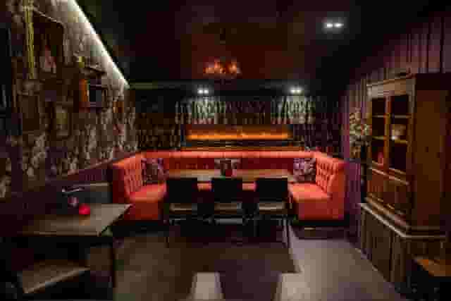 Polly's Parlour