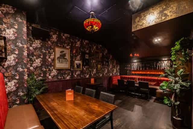 Polly's Parlour