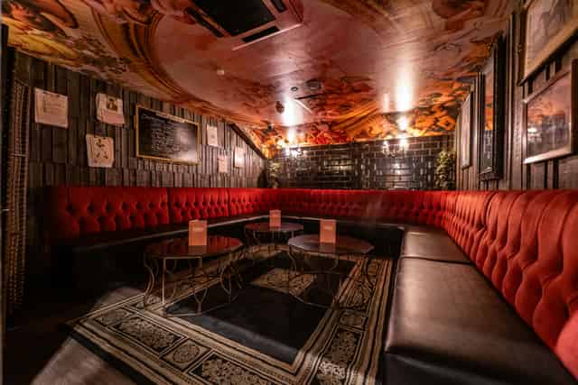 Sabini's Snug