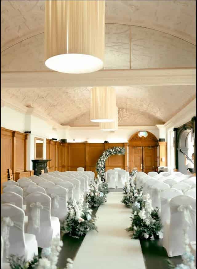 Sala Room