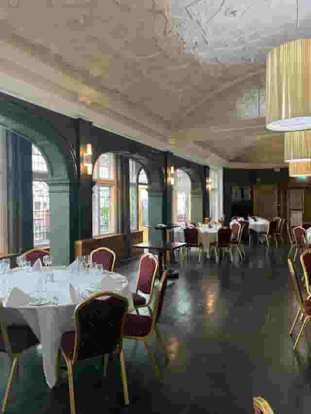 The Crown London Hotel