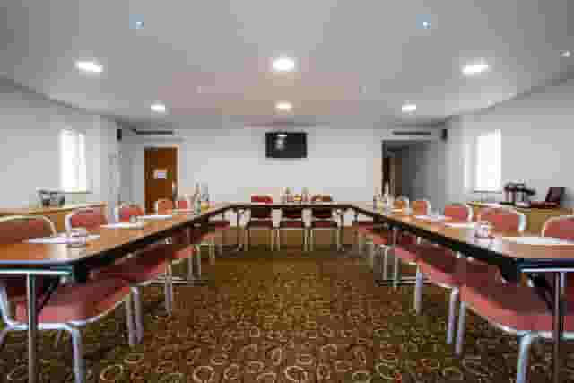 Drayton Manor Hotel