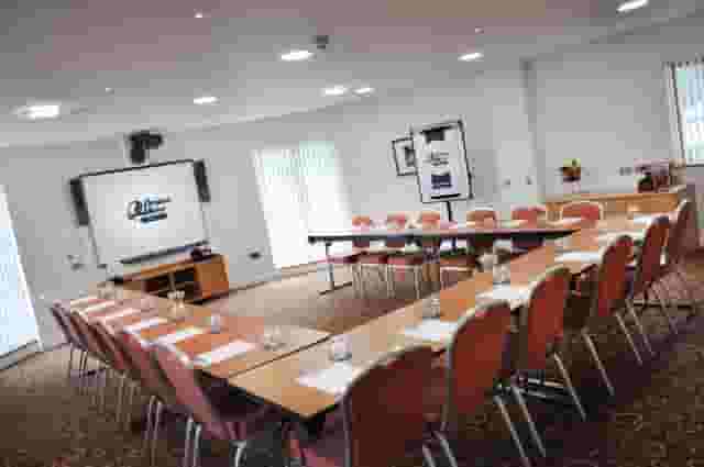Drayton Manor Hotel