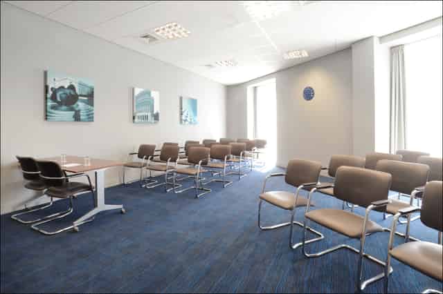 Holiday Inn Express Birmingham Snowhill