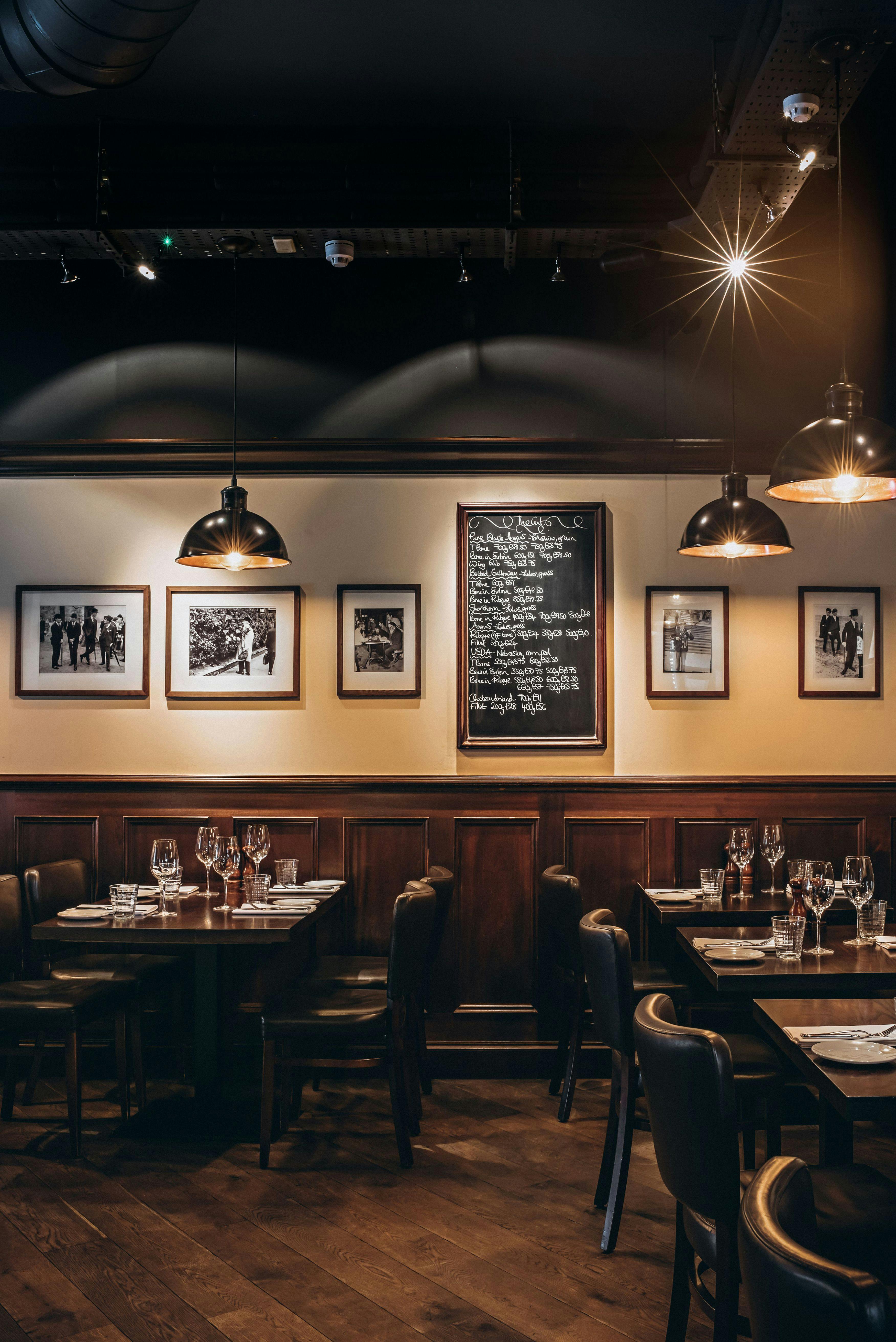 Cozy private dining room in Goodman Mayfair for intimate meetings and small events.