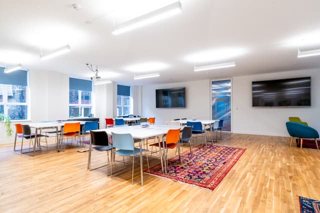 Wallacespace Spitalfields