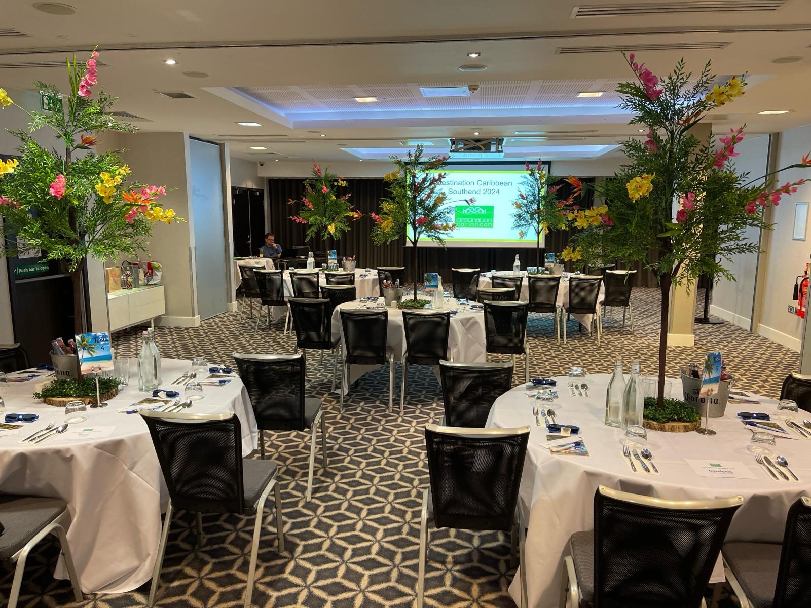 Holiday Inn Southend - image 1