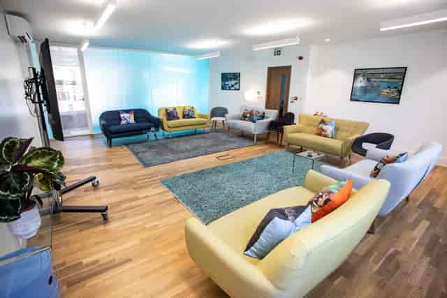 Gagarin room at Wallacespace: modern meeting space with natural light for creative collaboration.