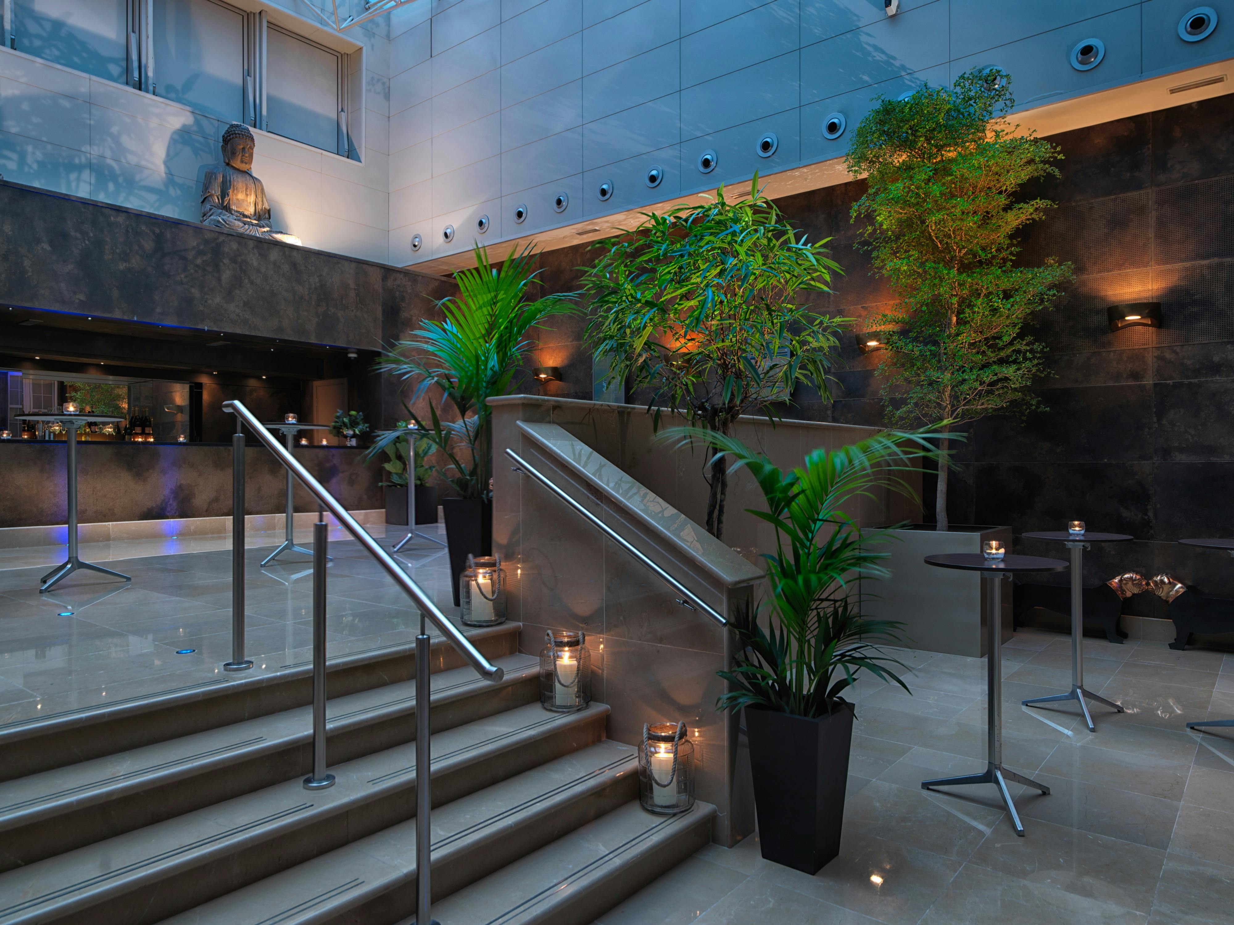The May Fair Hotel, A Radisson Collection Hotel - Atrium image 1
