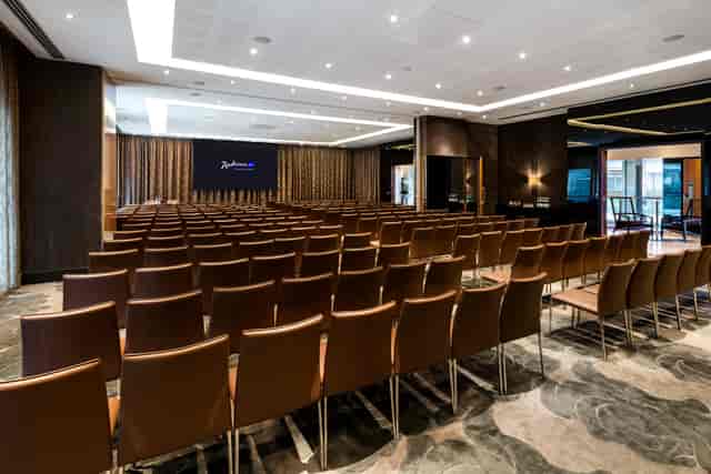 Radisson Blu Edwardian, New Providence Wharf - image 3