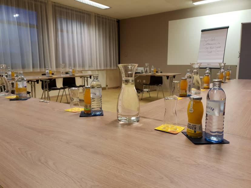 Meeting room setup at JUFA Hotel Graz-Süd for professional gatherings and events.
