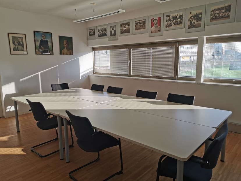 Whole Venue at JUFA Hotel Graz-Süd, bright meeting room for workshops and planning sessions.