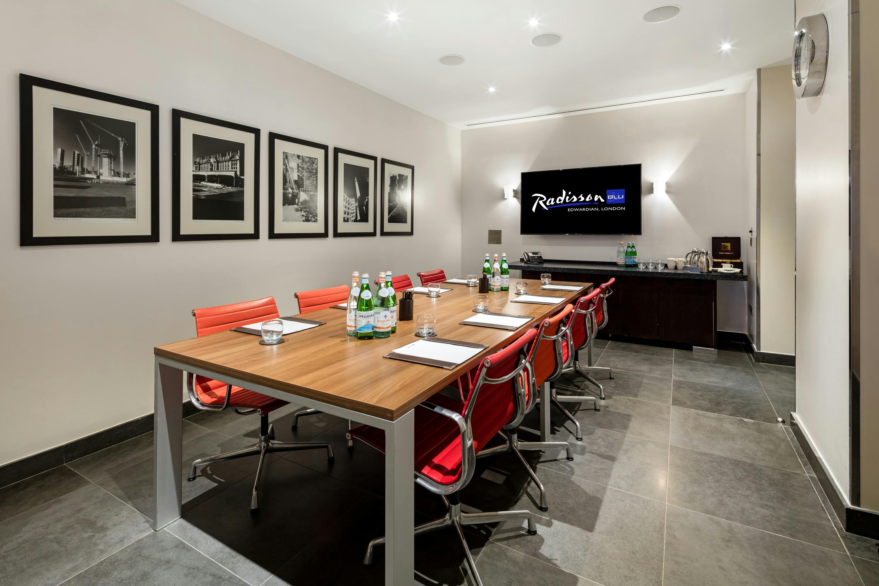 Radisson Blu Edwardian, New Providence Wharf - Private Room 4 image 1
