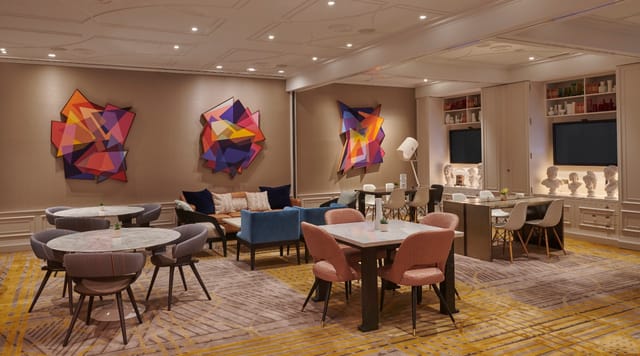 Modern meeting space at Grace & Favour, Great Scotland Yard Hotel for networking events.