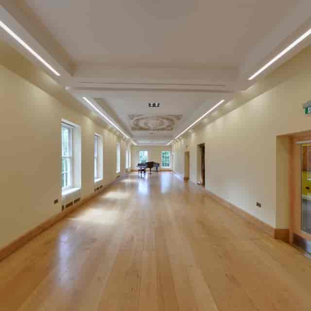Lauderdale House Long Gallery: elegant event space with grand piano for receptions and concerts.