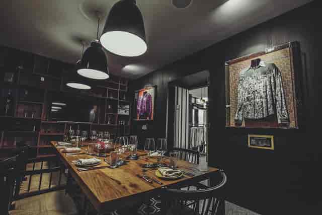 Stylish dining space in Green Room, Hard Rock Hotel Davos for exclusive events.