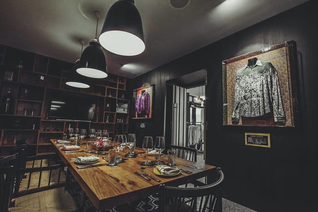 Stylish dining space in Green Room, Hard Rock Hotel Davos for exclusive events.