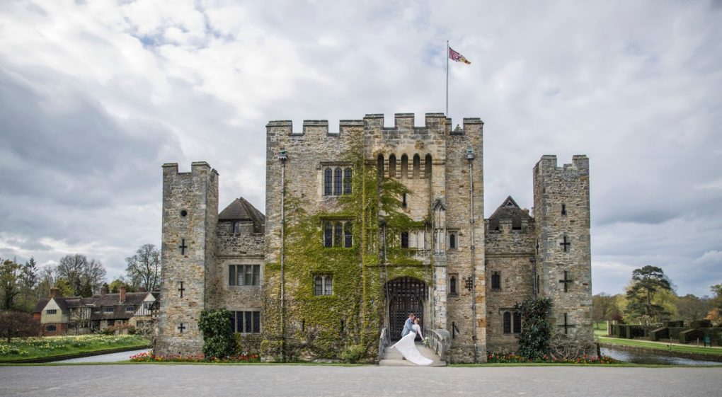 Hever Castle's Astor Wing: stunning venue for weddings and upscale events. - Banner