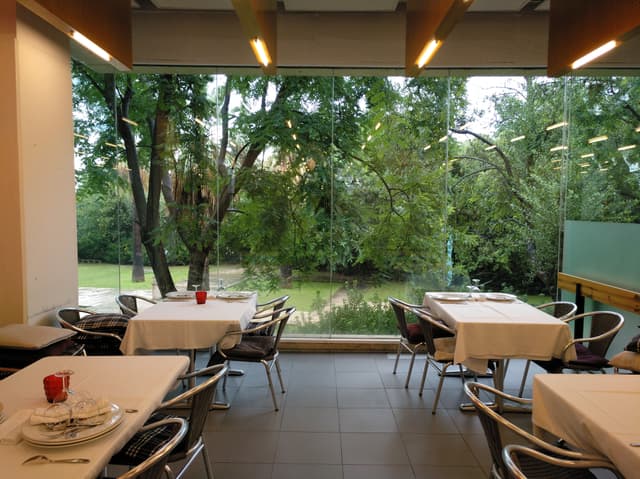 Restaurant Space 